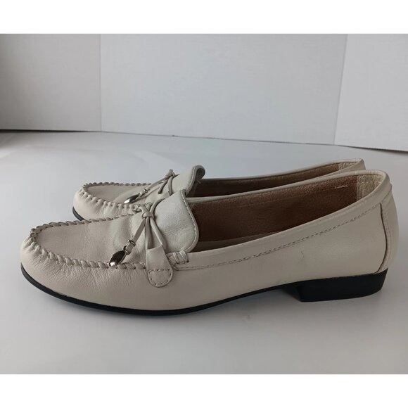 Mootsies Toosies Women’s Shoes Loafers Slip On Flats White Color Size 8 - Picture 6 of 9